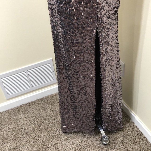 NWT Kasey J Dusty Purple Sequin High Mesh Illusion Rhinestone Neck Gown Size 12 - Picture 3 of 11